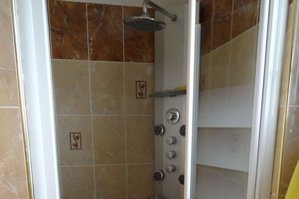 Photo of Bathroom in Saint-Geyrac