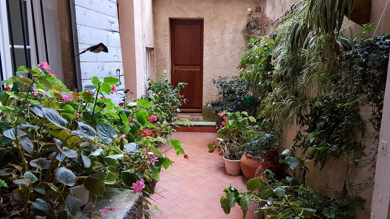 Photo of Others in Mazarin Quarter