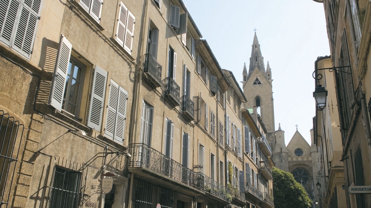 Photo of Buildings in Mazarin Quarter