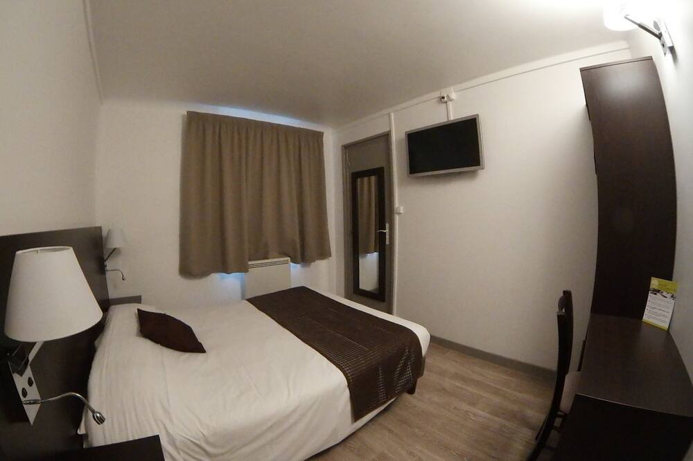 Photo of Bedroom in Nevers