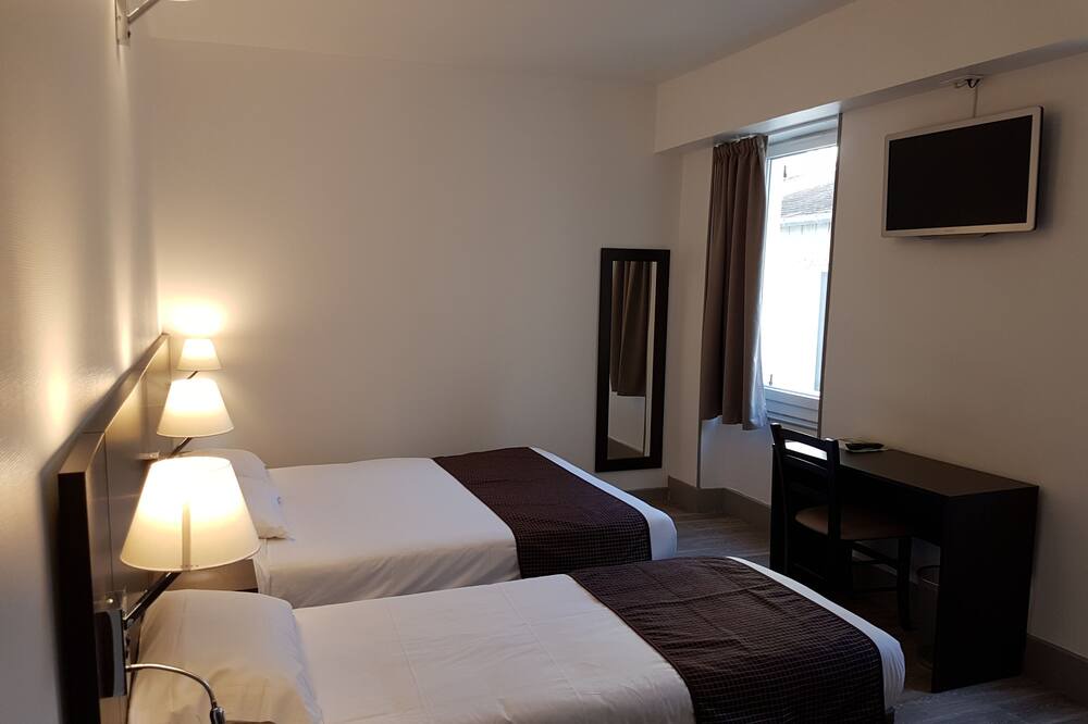 Photo of Bedroom in Nevers