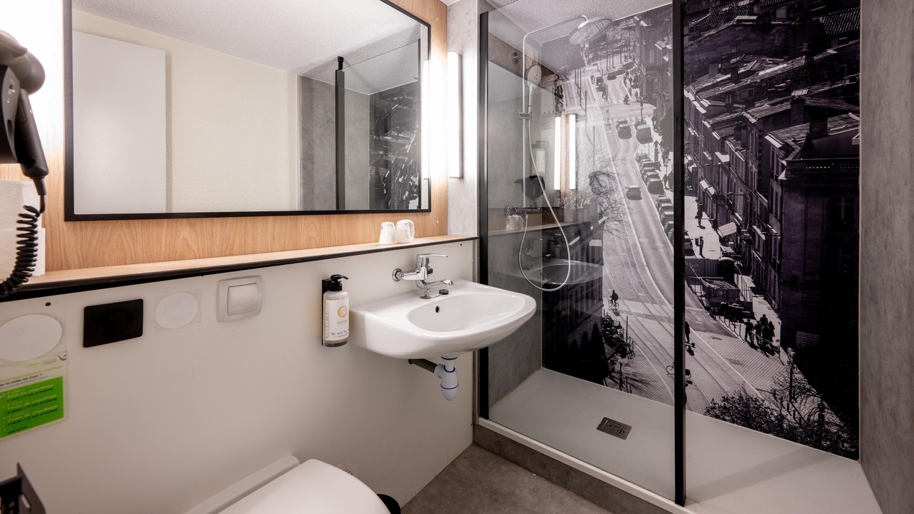 Photo of Bathroom in Le Bouscat