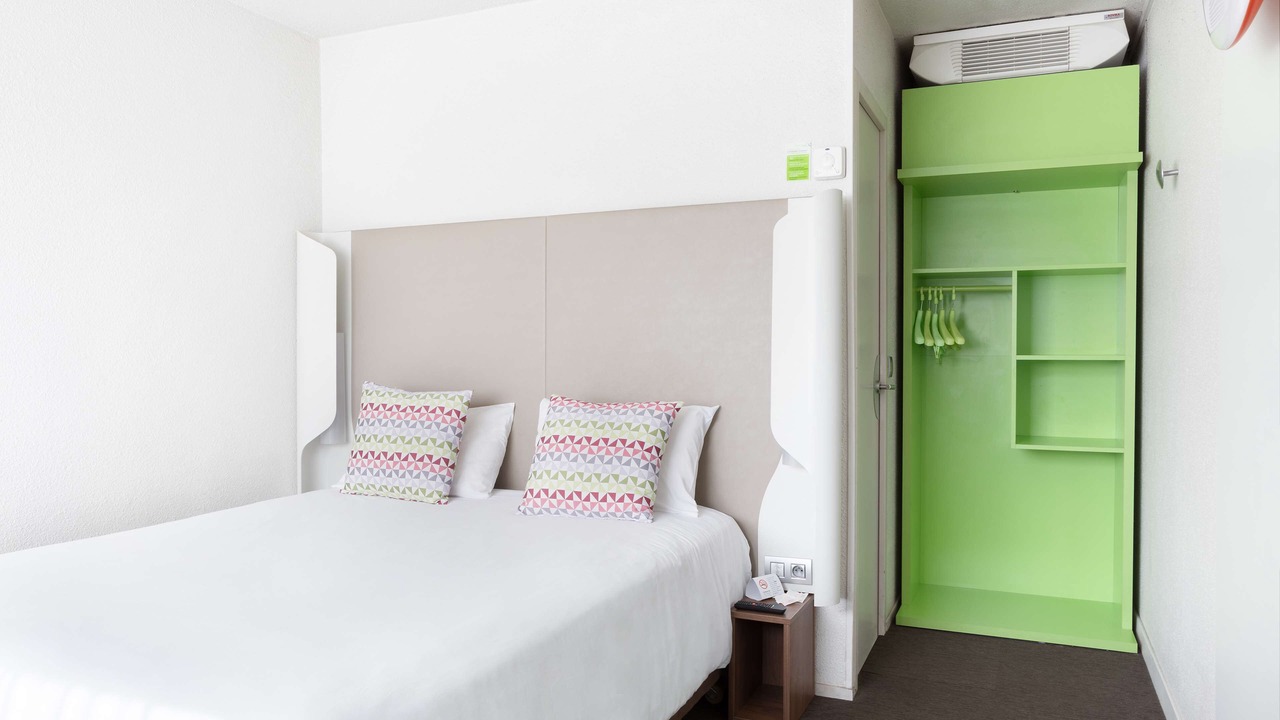 Photo of Bedroom in Six-Fours-les-Plages