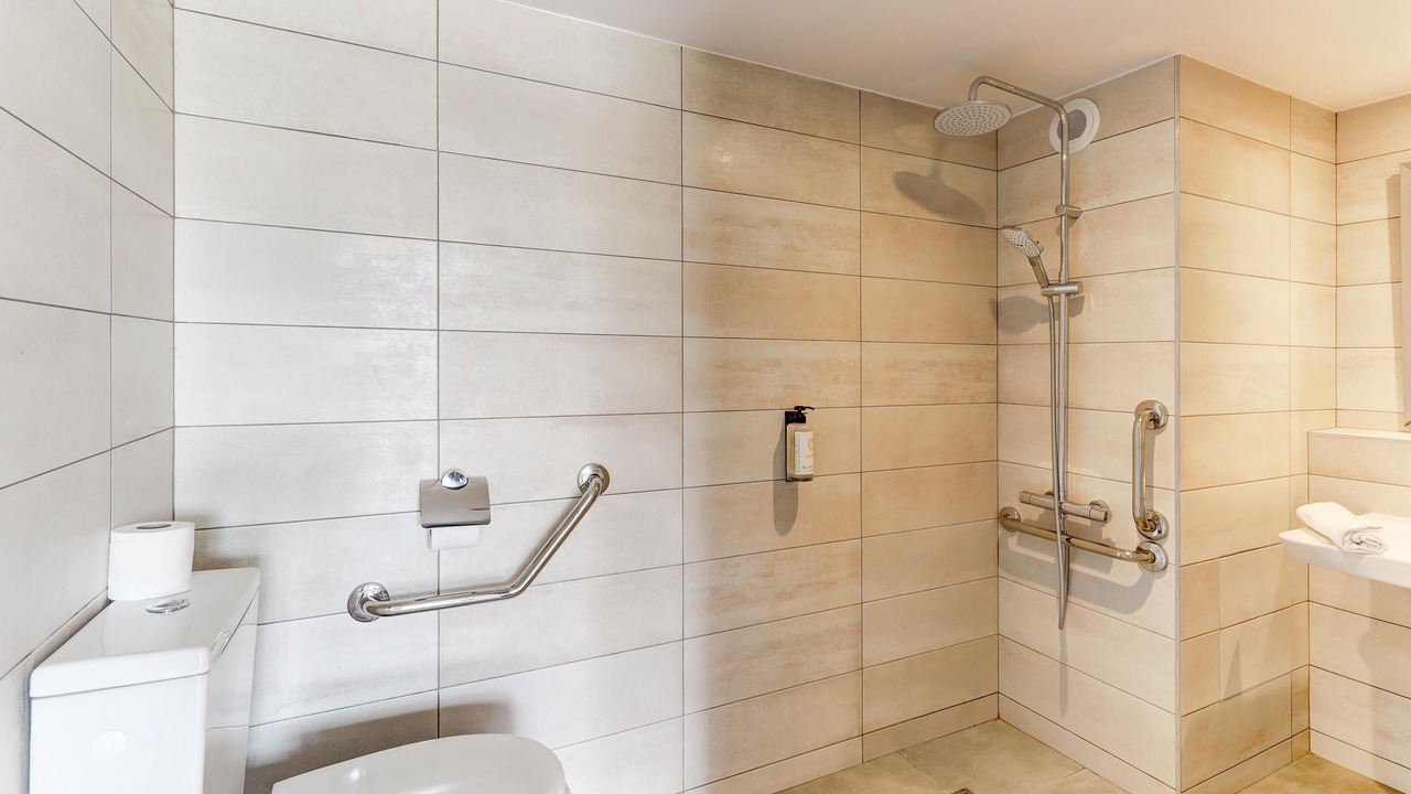 Photo of Bathroom in Avermes