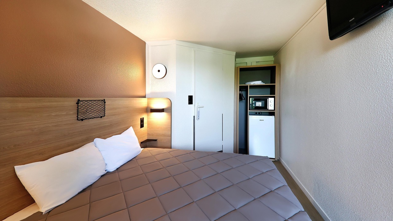 Photo of Bedroom in Dreux