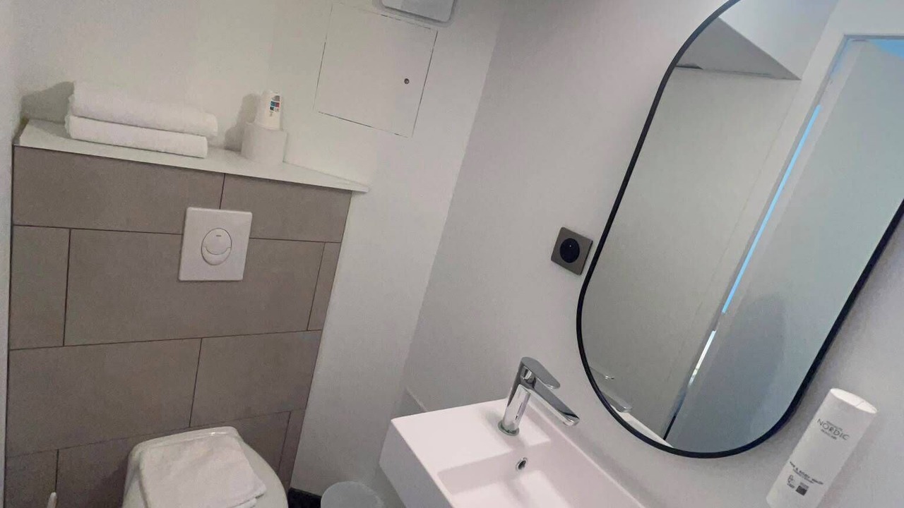 Photo of Bathroom in Montfavet