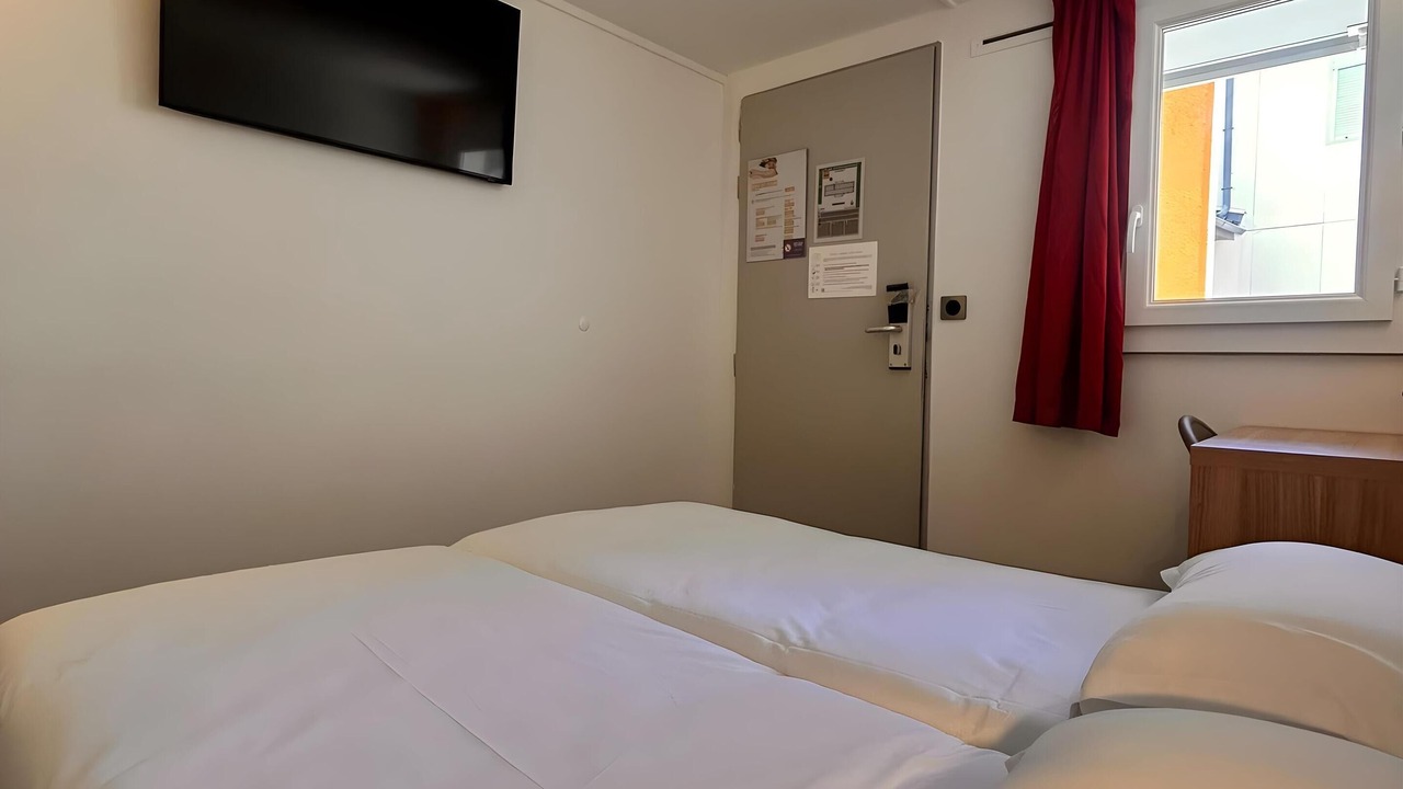 Photo of Bedroom in Montfavet