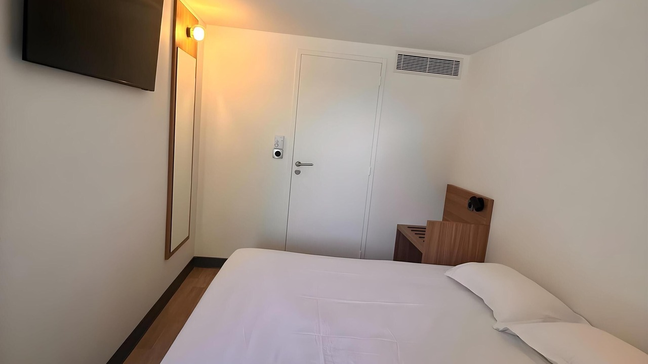 Photo of Bedroom in Montfavet