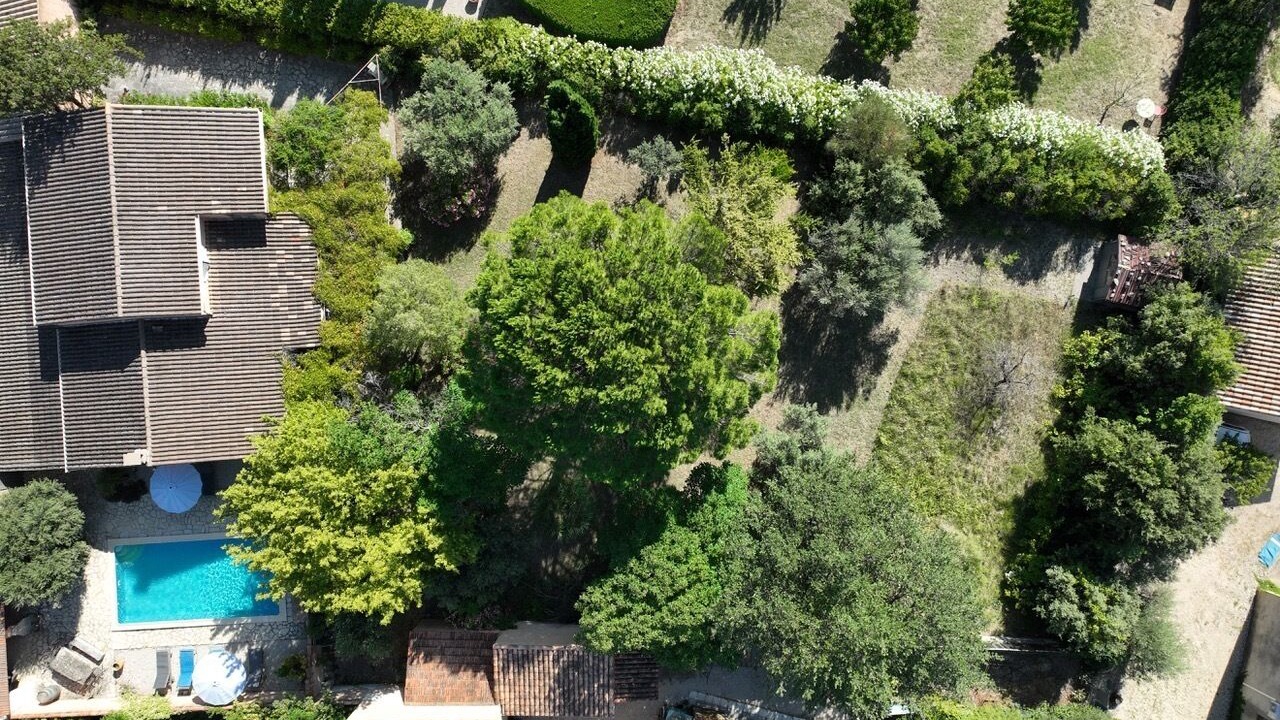 Photo of Outdoor in Caromb