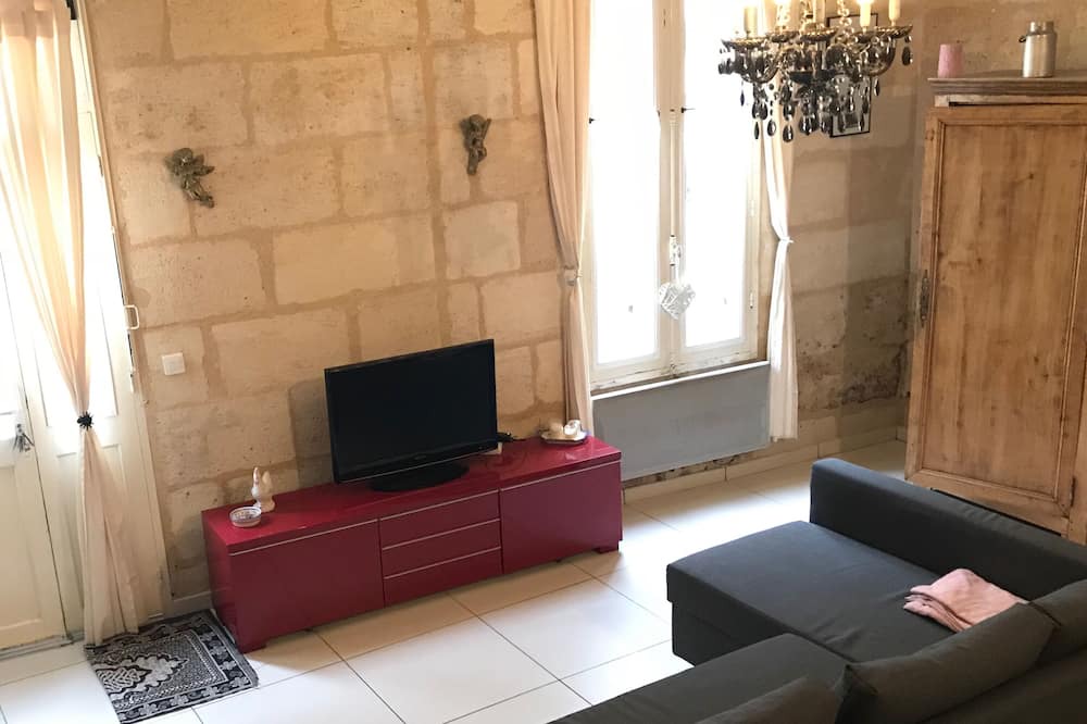 Photo of Livingroom in Bourg-sur-Gironde