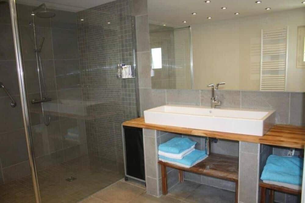 Photo of Bathroom in Blismes