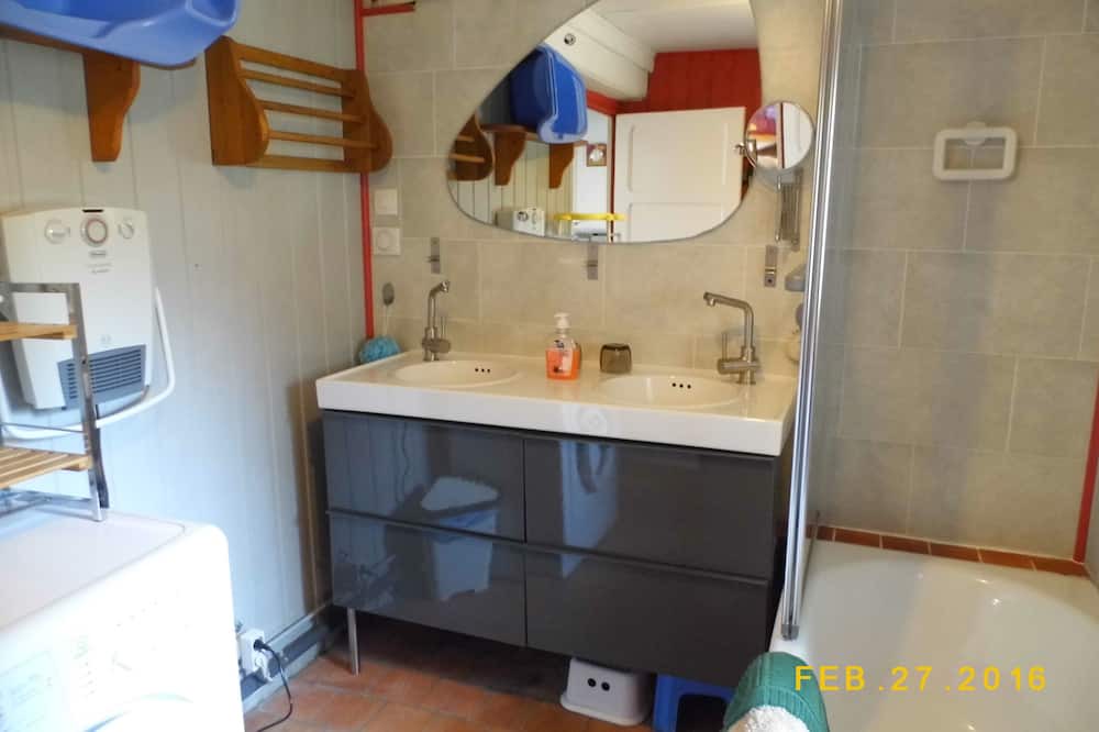 Photo of Bedroom in La Collancelle
