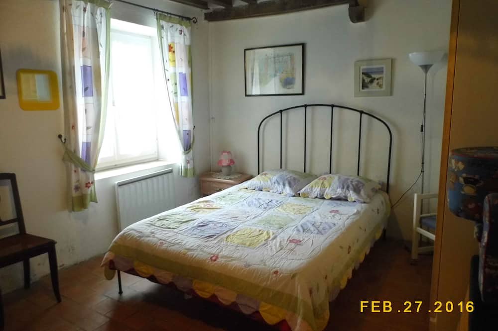 Photo of Bedroom in La Collancelle
