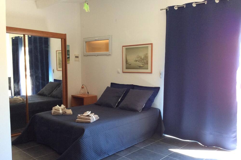 Photo of Bedroom in Le Beausset