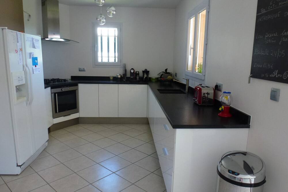 Photo of Kitchen in Saint-Cannat