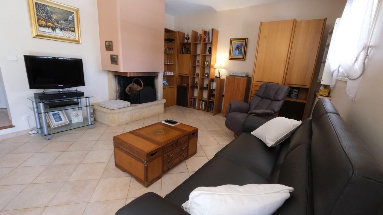 Photo of Livingroom in Aureille
