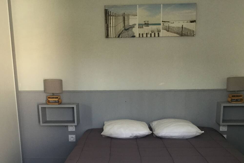 Photo of Bedroom in Saint-Clement-des-Baleines