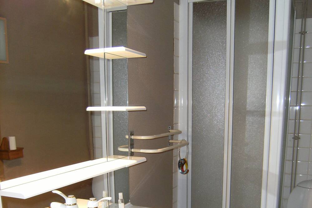 Photo of Bathroom in La Collancelle