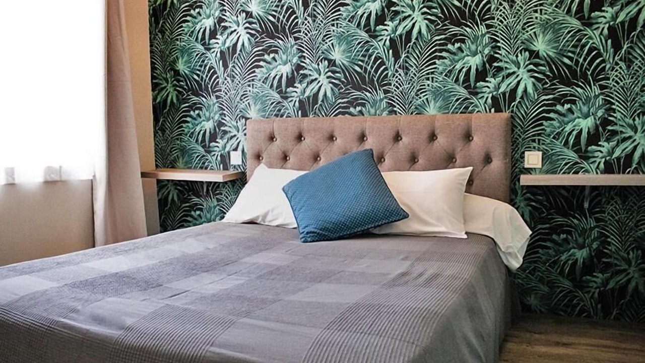 Photo of Bedroom in Orange
