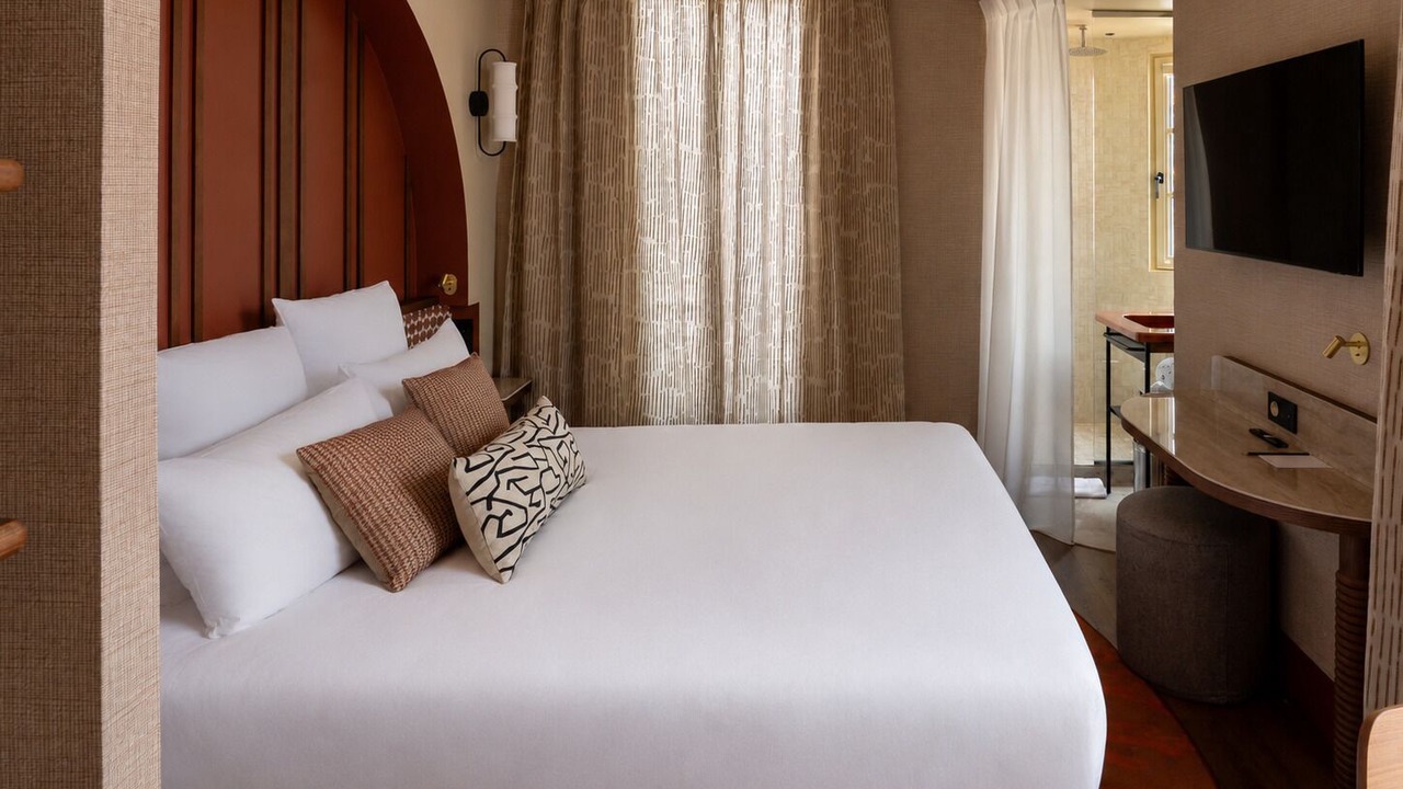 Photo of Bedroom in Biarritz City Centre