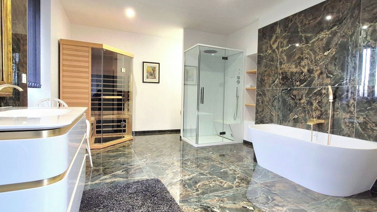 Photo of Bathroom in Pougues-les-Eaux