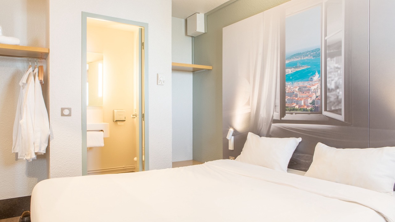 Photo of Bedroom in La Seyne-sur-Mer