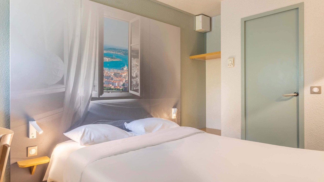 Photo of Bedroom in La Seyne-sur-Mer