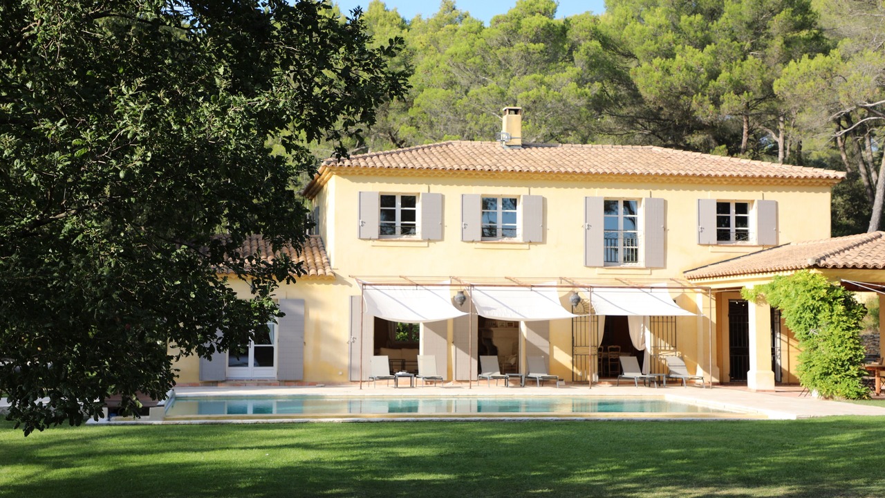 Photo of Outdoor in Saint-Marc-Jaumegarde