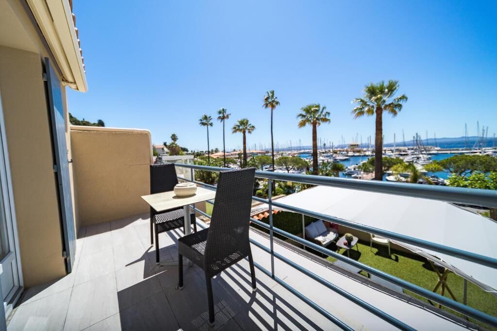 Photo of Patio Balcony in Le Lavandou