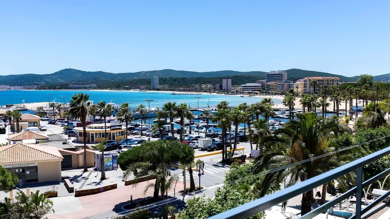 Photo of Patio Balcony in Le Lavandou