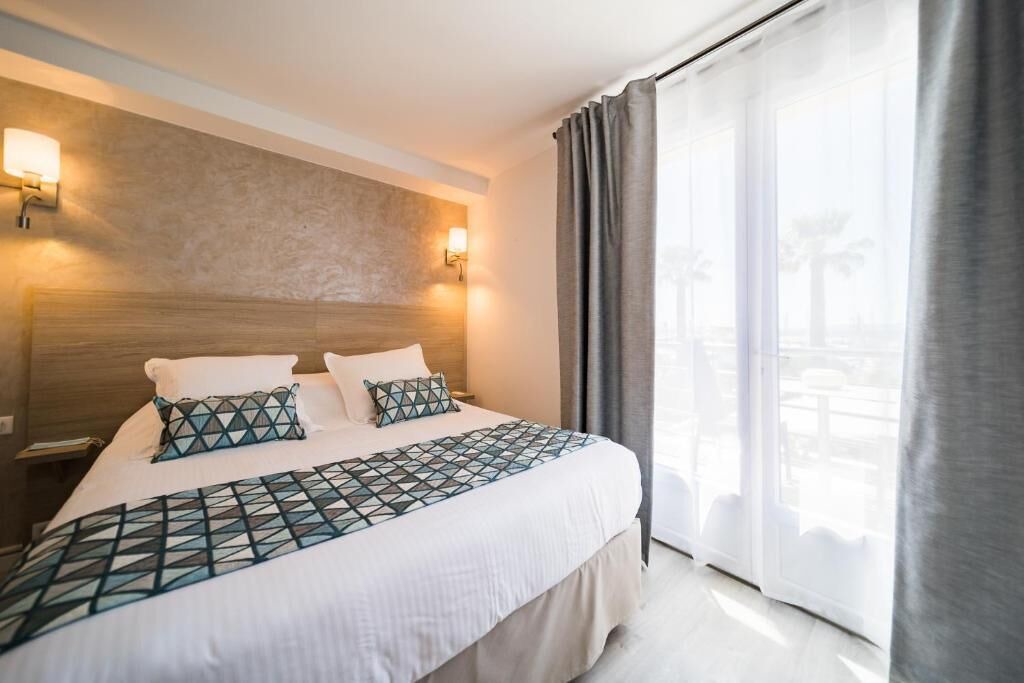 Photo of Bedroom in Le Lavandou