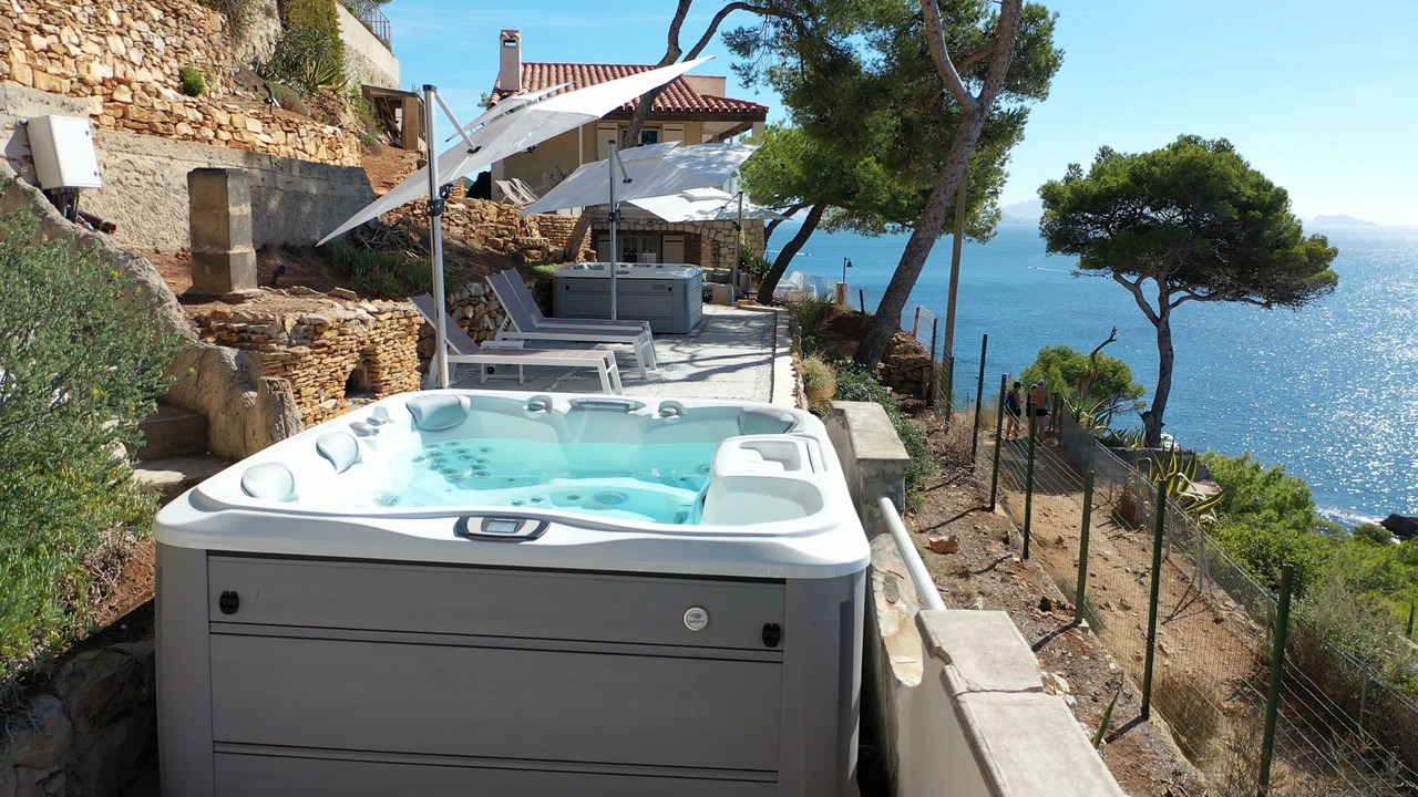 Photo of Outdoor in Ensues-la-Redonne