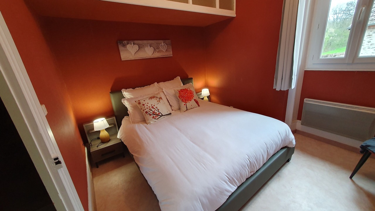 Photo of Bedroom in Saint-Honore-les-Bains