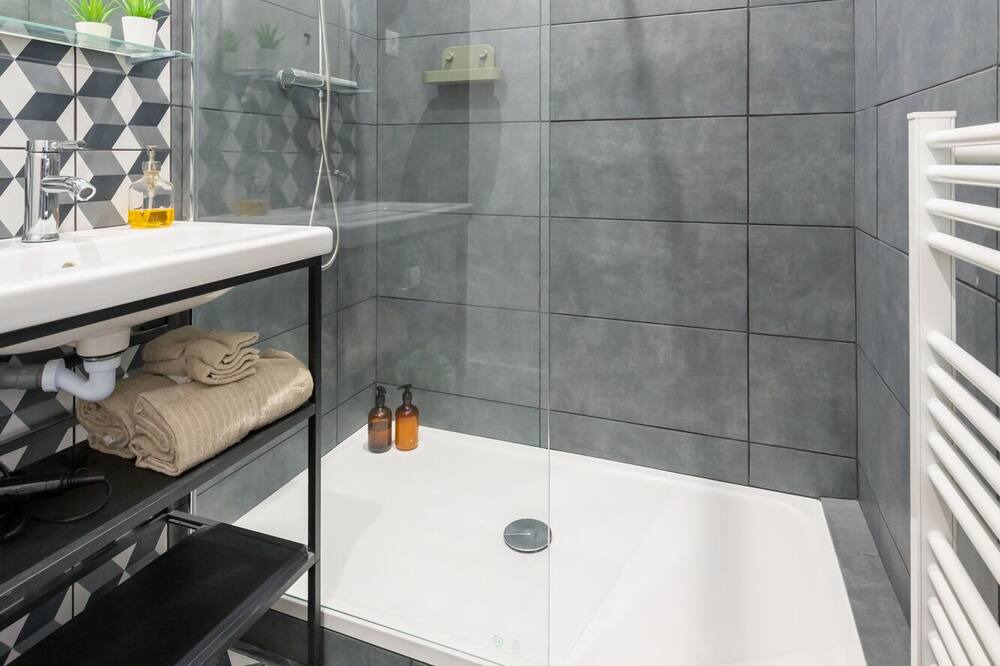 Photo of Bathroom in Thiers