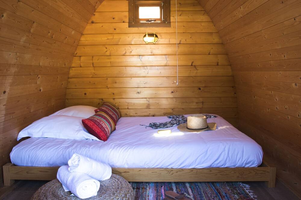 Photo of Bedroom in Luthenay-Uxeloup