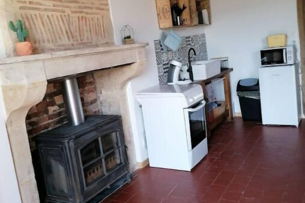 Photo of Kitchen in Dompierre-sur-Nievre