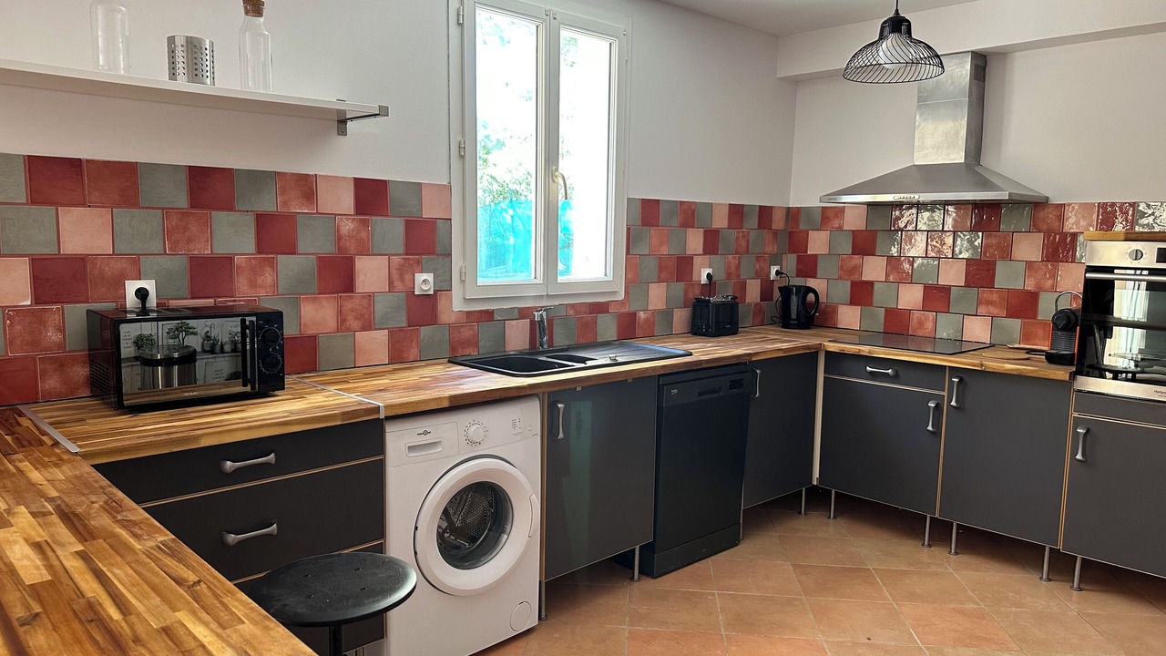 Photo of Kitchen in Puyloubier