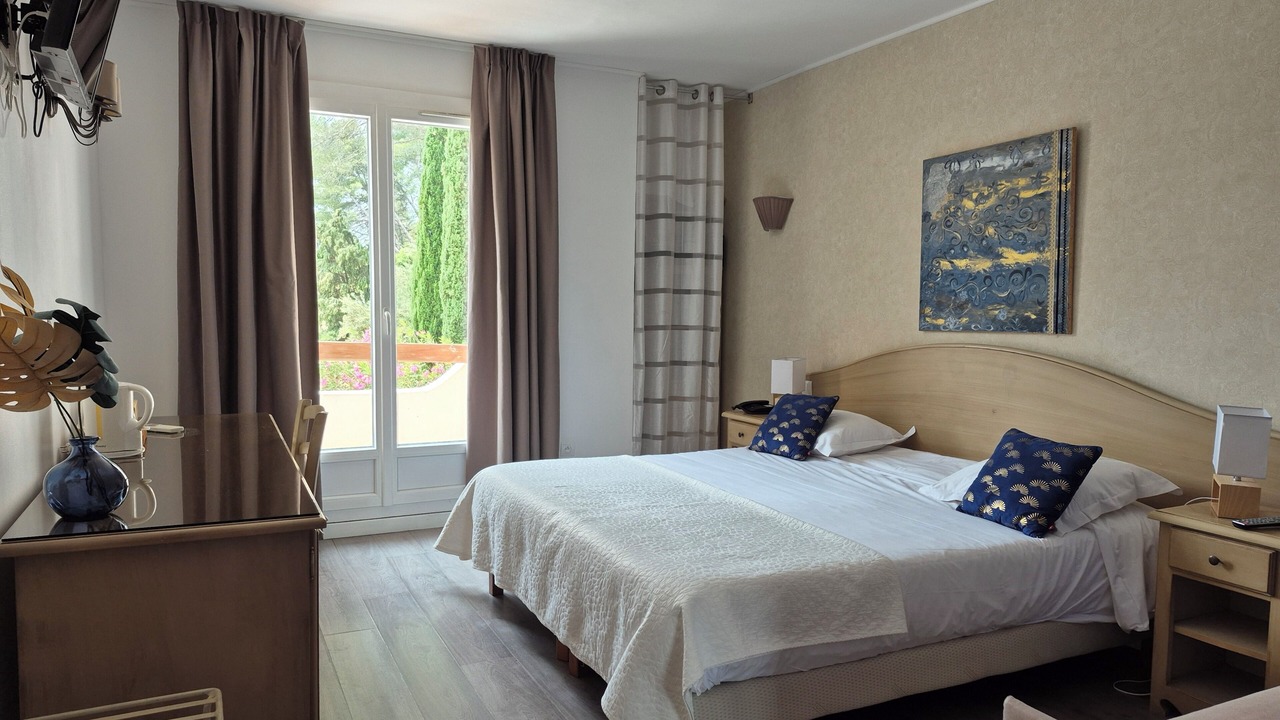 Photo of Bedroom in Grand Sud