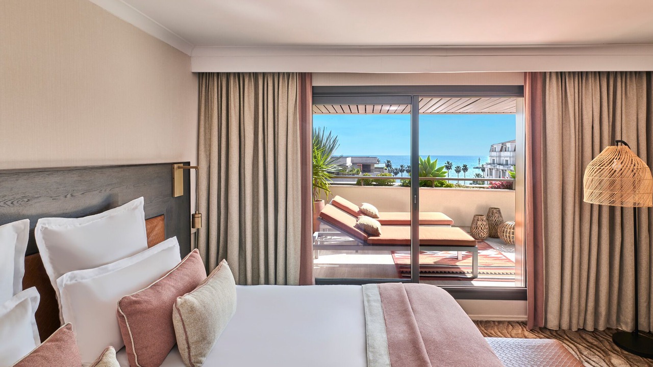 Photo of Bedroom in Cannes City Centre