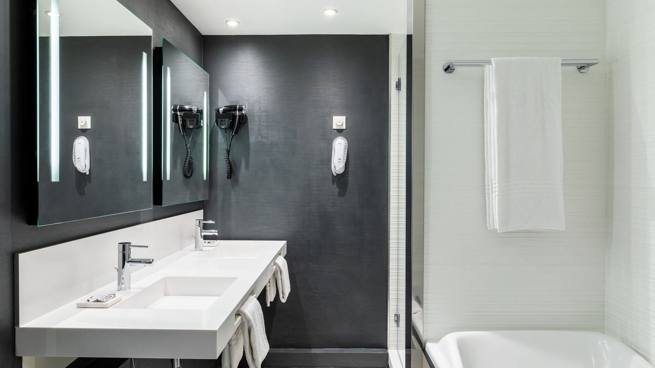 Photo of Bathroom in Nice City Centre