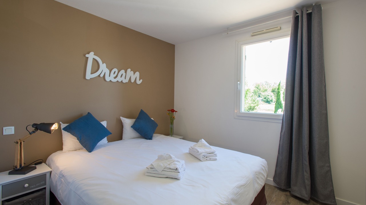 Photo of Bedroom in Maussane