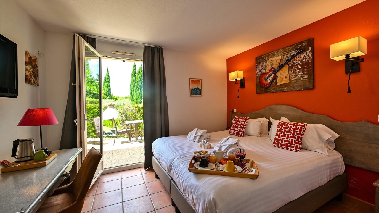 Photo of Bedroom in Maussane
