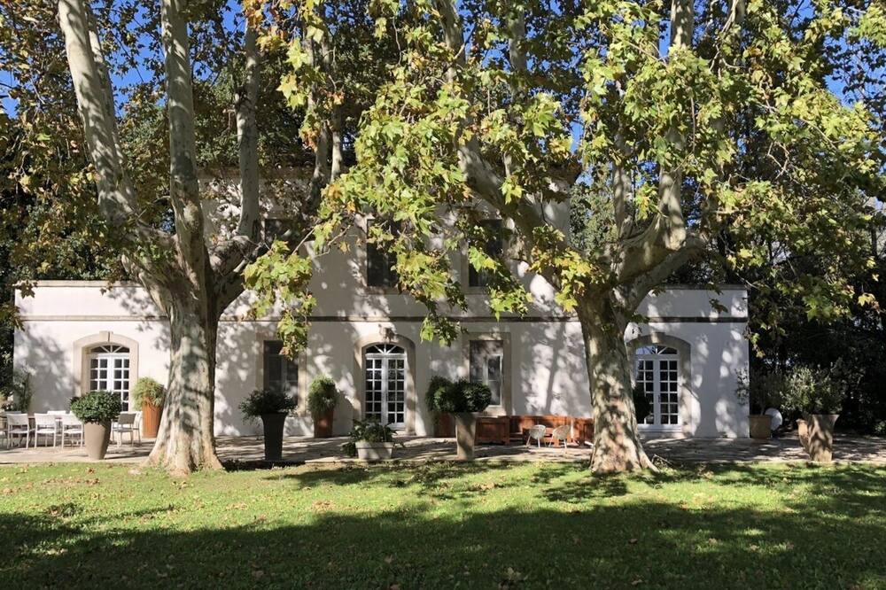 Photo of Outdoor in Arles