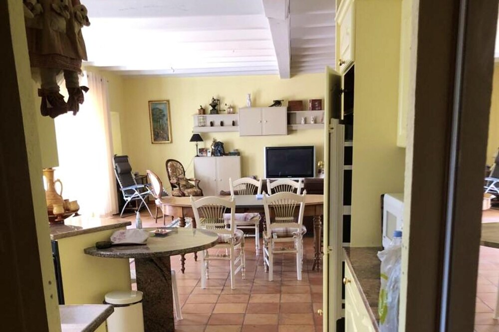 Photo of Livingroom in Saint-Aulaire
