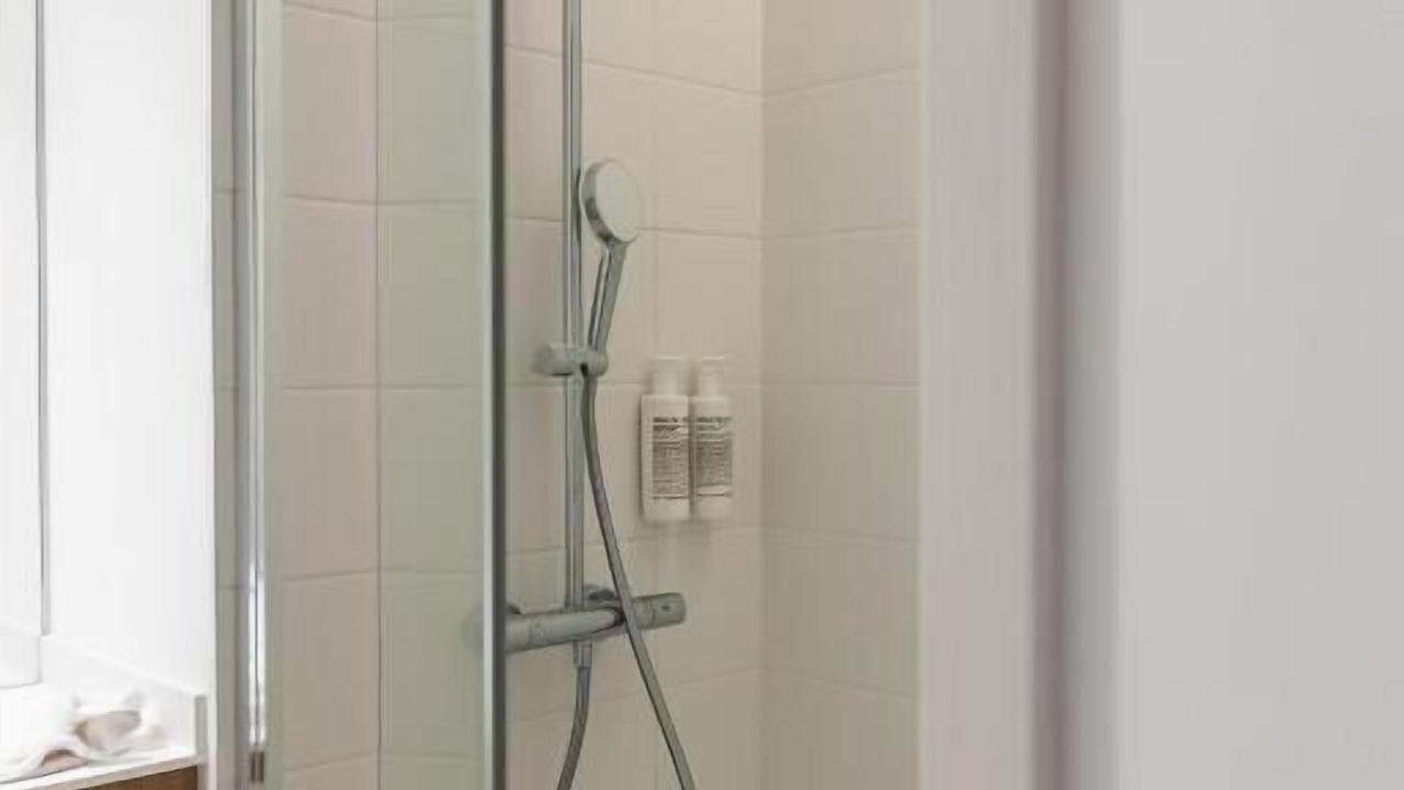 Photo of Bathroom in Opera