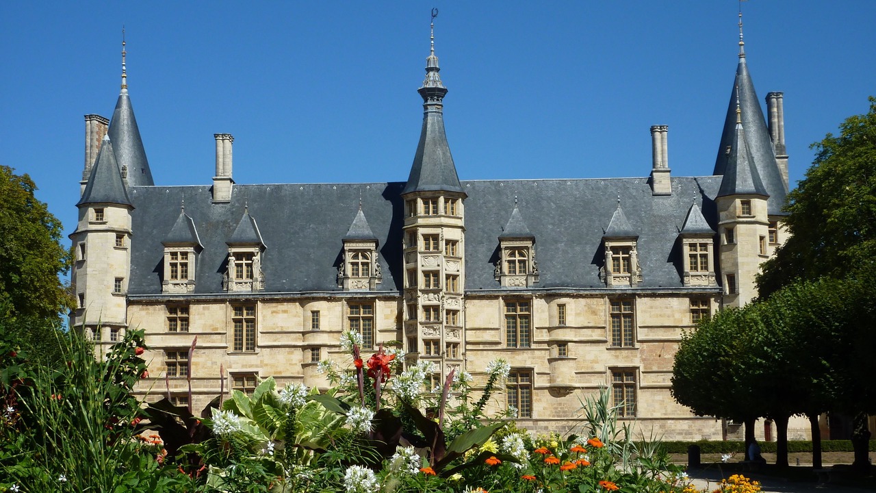 Photo of Buildings in Varennes-Vauzelles
