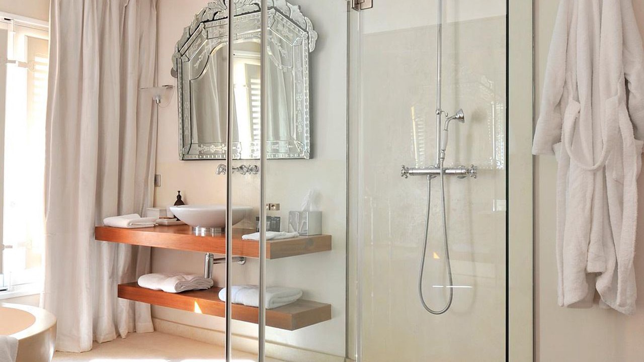 Photo of Bathroom in Mazarin Quarter