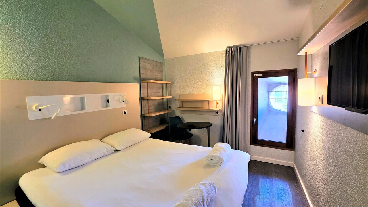 Photo of Bedroom in Opera