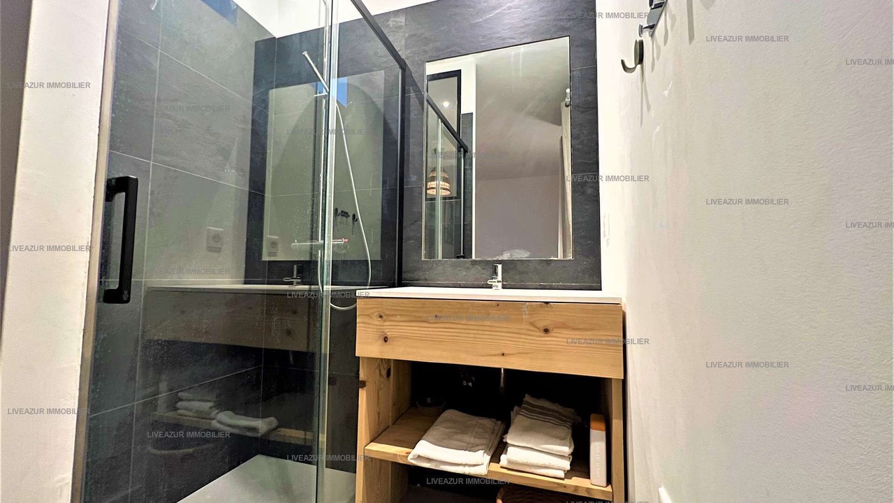 Photo of Bathroom in Sanary-sur-Mer