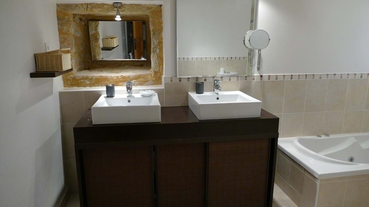 Photo of Bathroom in Nabirat